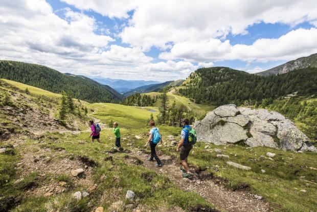 Wandern_Familie_Alm_Bad Kleinkirchheim_Sommer &copy; Franz Gerdl_K&auml;rnten Werbung, MBN Tourismus