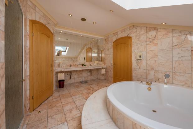 Landhaus_Suite_Badezimmer_2_-_Kopie
