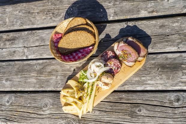 Wandern_Kulinarik_Bad Kleinkirchheim_Sommer &copy; Franz Gerdl_MBN Tourismus