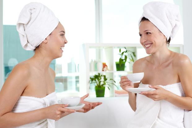 25_Freundinnen_shutterstock_108417755