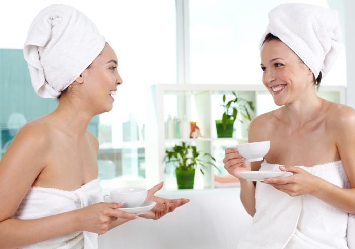 25_Freundinnen_shutterstock_108417755
